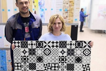 Отделка санузла (туалета) листовыми декоративными панелями ПВХ Мозаика. Бюджет 1500 рублей